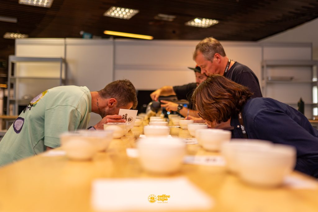 Mesa de cata de café durante Coffee Expo Costa del Sol en Málaga